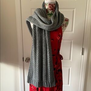 LOFT Charcoal Knit Scarf